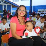 Estudiantes celebran el Día de las Madres Nicaragüenses con Festival Artístico