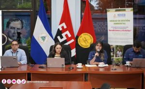 Comunidad Educativa participa en Congreso Avances y Desafíos de las Escuelas Verdes ante la mitigación del cambio climático