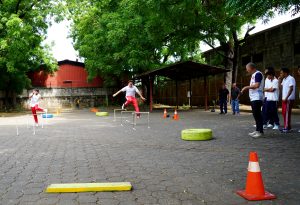 Maestros y Estudiantes de Managua participan en campamento y circuito de atletismo