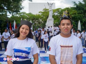Estudiantes participan en la Fiesta de Ajedrez por la Soberanía con ingenio y creatividad