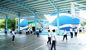 Estudiantes de Managua demuestran habilidades en torneo de baloncesto