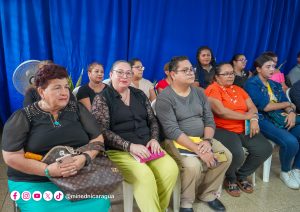 Directores de centros escolares participan en Talleres de auto cuido y reflexión sobre habilidades socioemocionales
