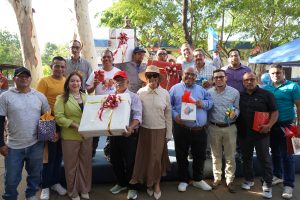 MINED celebra a los Padres Nicaragüenses destacando su valioso rol en las familias