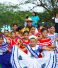 Estudiantes celebran a la Patria ataviados de huipiles