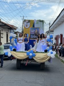 Comunidad Educativa honra al Poeta Rubén Darío en IV Desfile Patrio