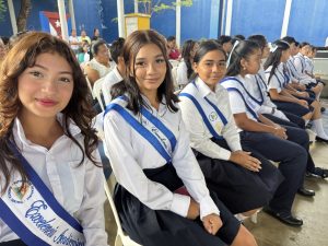 Comunidad Educativa de Colegio República de Cuba celebra 205 Años de Independencia