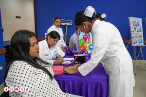 MINED realiza feria de salud para promover el cuidado integral de servidores públicos