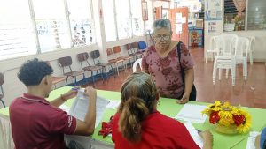Familias realizan matrícula de sus hijas e hijos para el Ciclo Escolar 2027